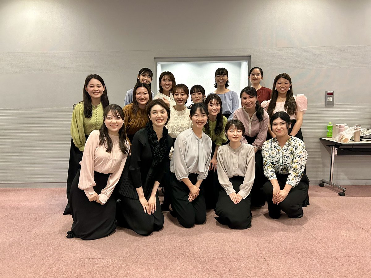 chanyuki_0418's tweet photo. 6/15 「北とぴあ合唱フェスティバル スペシャルコンサート」無事終演💐
Snowdropsはアカペラ3曲を演奏いたしました。素晴らしいステージでの演奏の機会を与えて下さったJCDAの先生方、会場でお聴きくださった皆さま、ありがとうございました！
Snowdrops サウンド、もっと深めます！🧗‍♀️ https://t.co/R8e2CR7270