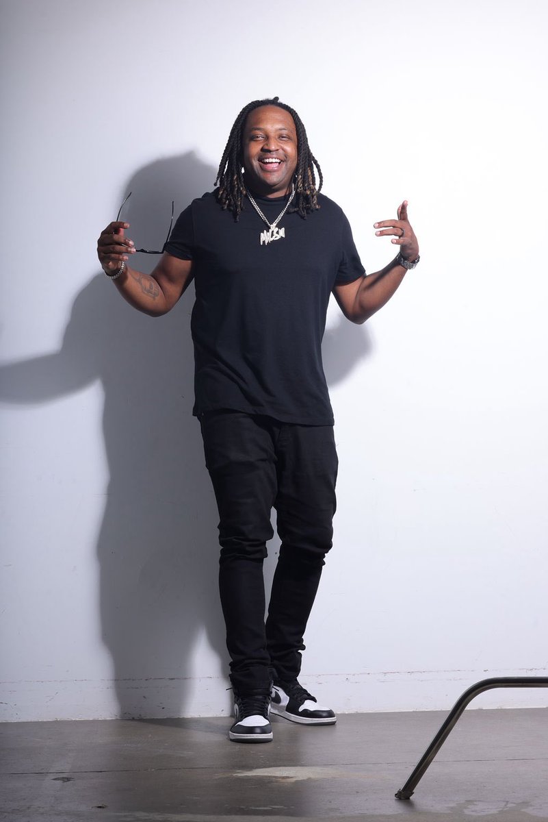 Blessed to see another year!!!
🎂🎉🥳🎈🎊🎁🎉