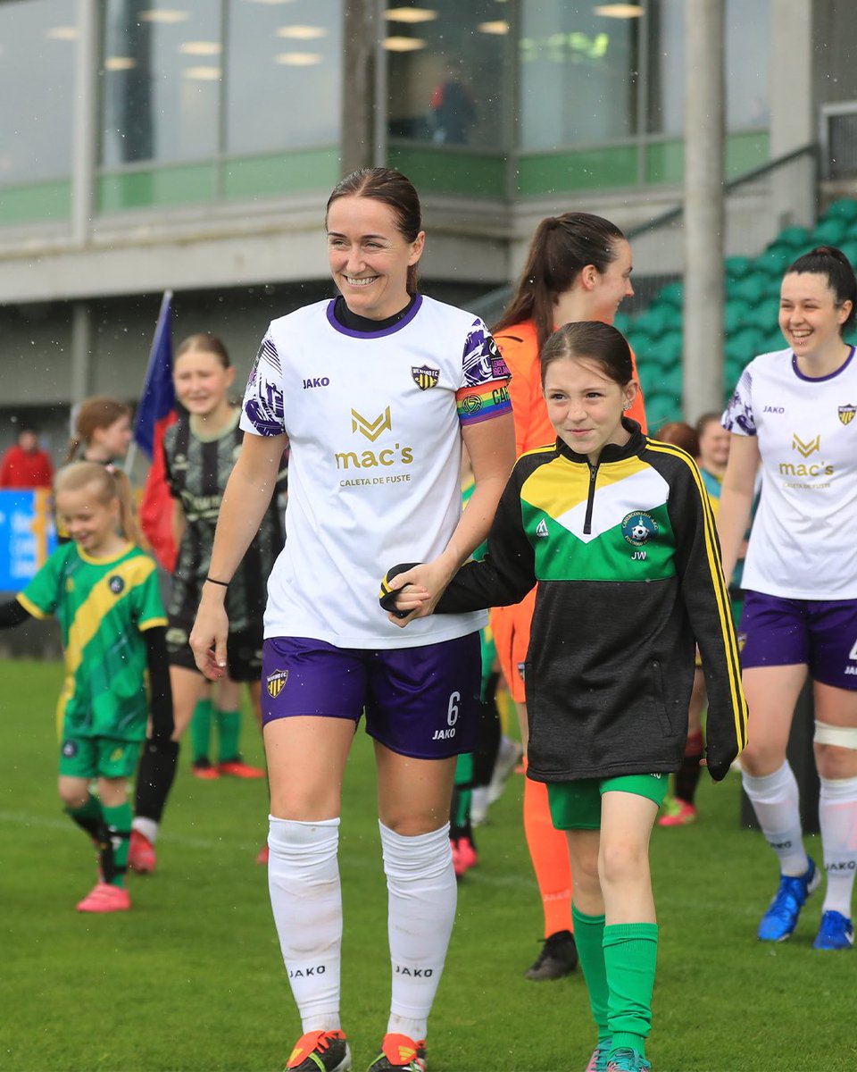 Big three points at Markets Field.

📸 Kylie leads us out.