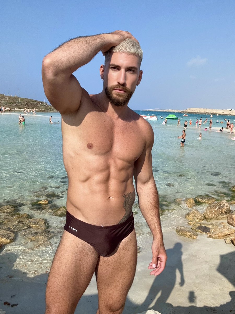 Beach day 🏝️