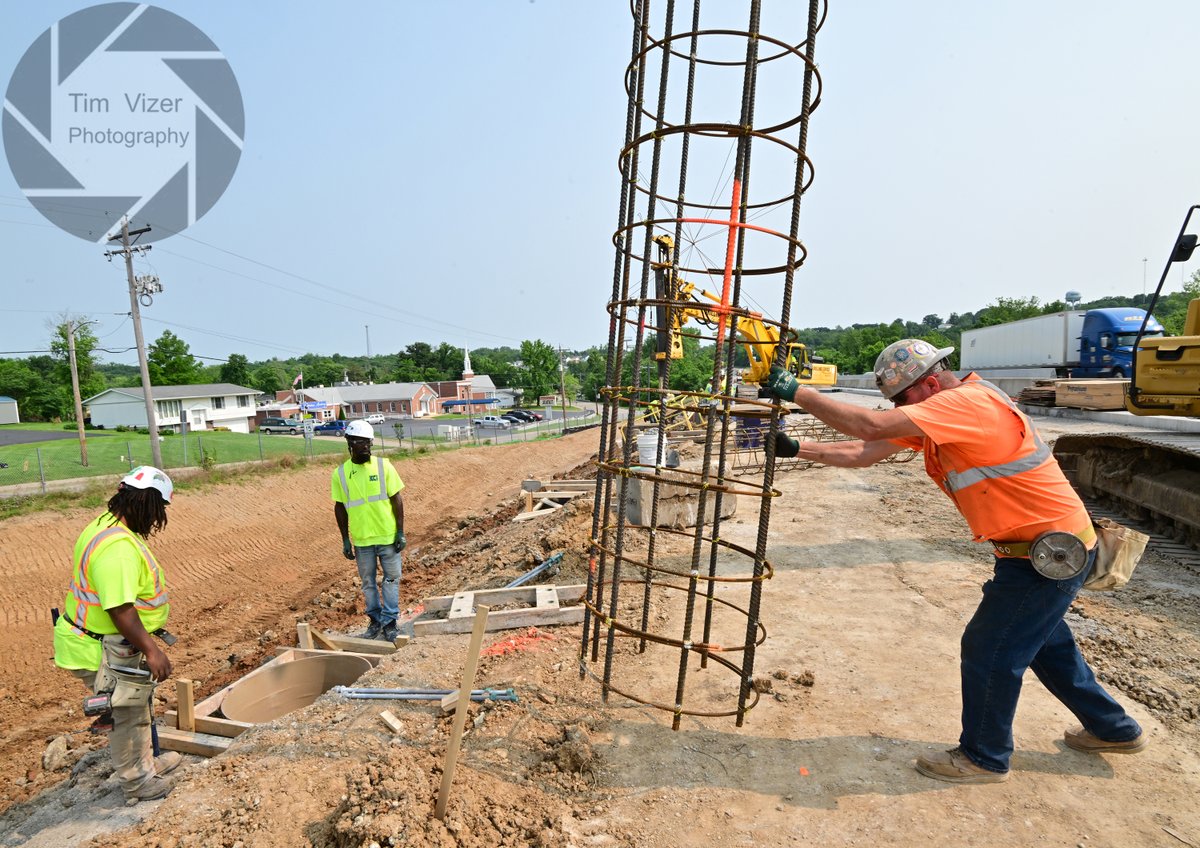 TimVizerPhoto's tweet image. Photographed construction on Interstate 55 and a hearing device business for an upcoming special section entitled " Top Workplaces" in the St. Louis Post-Dispatch about local businesses voted best in various categories. stltoday.com @stltoday timvizerphotography.com