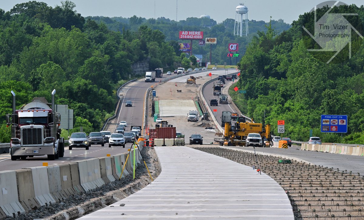 TimVizerPhoto's tweet image. Photographed construction on Interstate 55 and a hearing device business for an upcoming special section entitled " Top Workplaces" in the St. Louis Post-Dispatch about local businesses voted best in various categories. stltoday.com @stltoday timvizerphotography.com