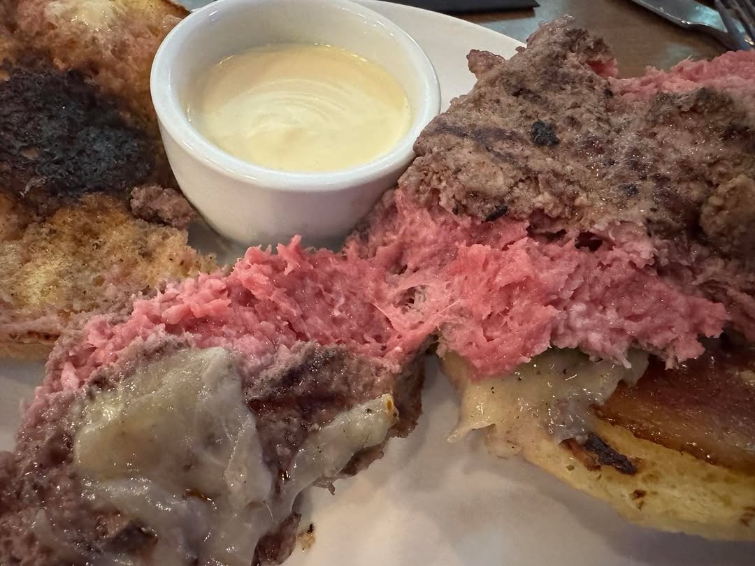 I’m at a Father’s Day cookout… I ordered my burger “medium well”… Should I send it back or just shut up?