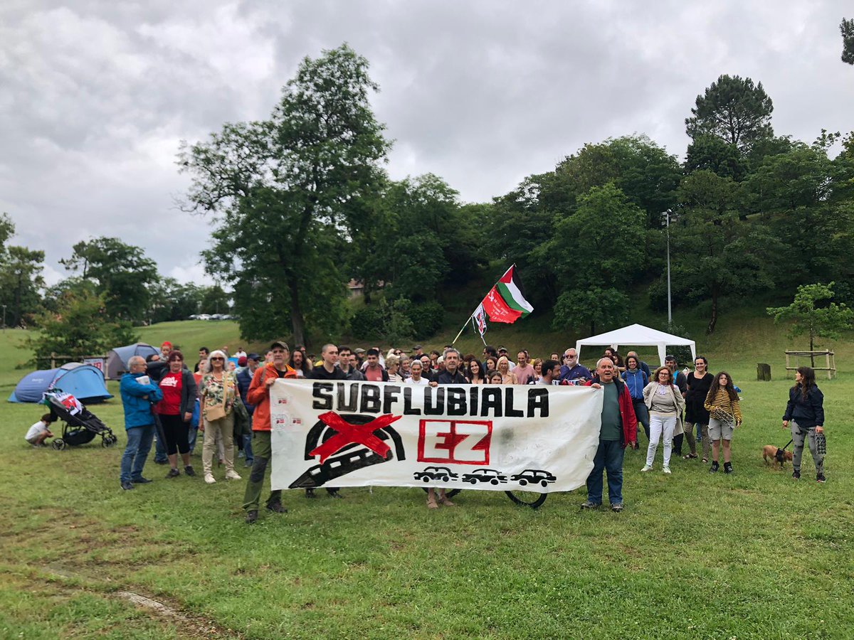 SubflubialaEz (@subflubialaez) on Twitter photo Amaitu da akanpada! Eskerrik asko hurbildu zareten guztioi!
Gorde hurrengo data handia: urriak 18an manifestazioa!
Subflubiala geldituko dugu! Amaitu da akanpada! Eskerrik asko hurbildu zareten guztioi!
Gorde hurrengo data handia: urriak 18an manifestazioa!
Subflubiala geldituko dugu!