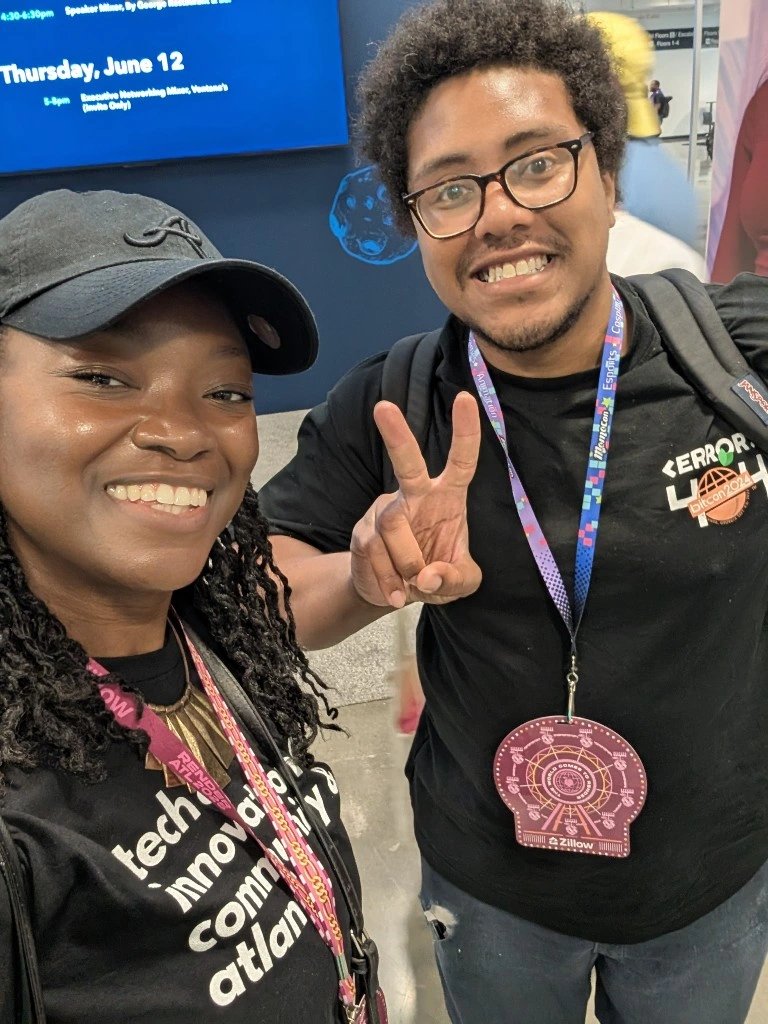 JamisonNorwood's tweet photo. #RenderATL2025 was amazing this year! The mobile app was a big win—offline event access was clutch. I aimed for 100 convos (vs. 200 last year) to focus on quality over quantity. Learned tons on cloud, React, sales & AI agents. Taught a bit too. https://t.co/LgkPdzNg9I
