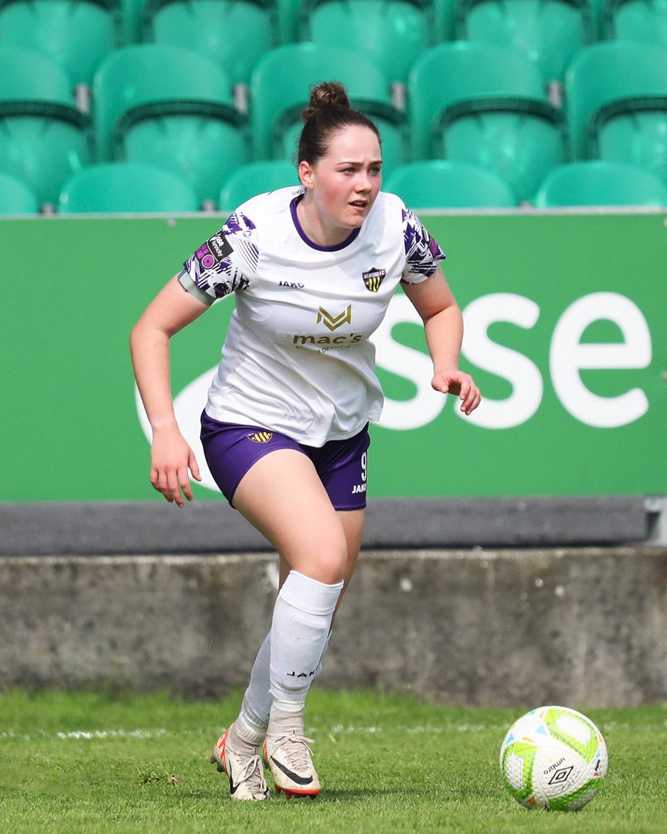 Another super performance from Leah yesterday, the sixteen year old scoring her second senior goal of the season. ✨