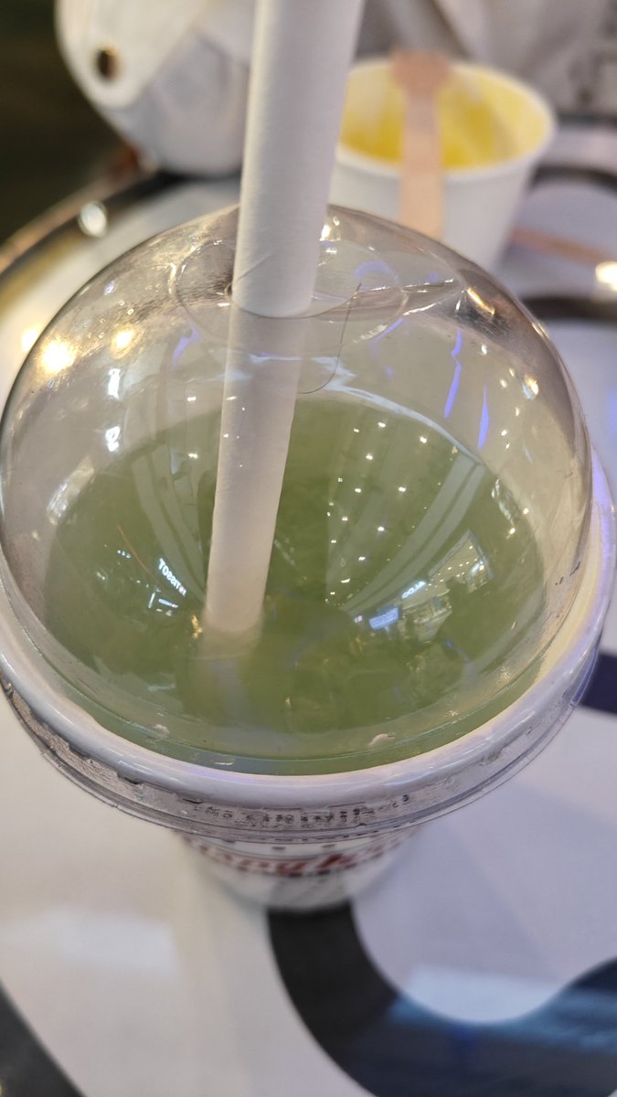 EkamStudio's tweet photo. Worst drink ever @krispykreme #Noida @MallOfIndia they should learn how to make it, before serving and to add to our disappointment, the servers were rude and didn't listen to our complaints. https://t.co/GCUWoJ32xv