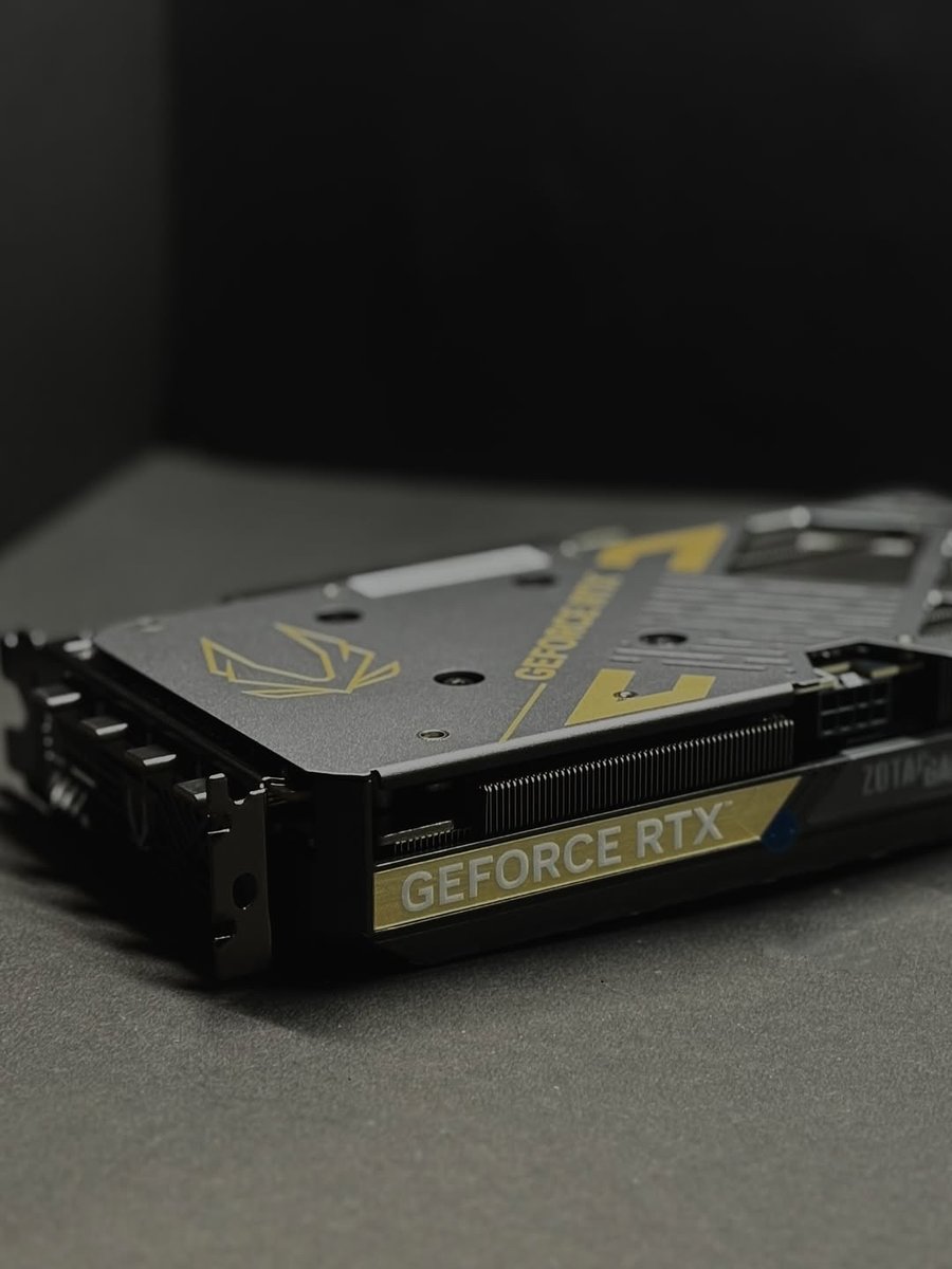 ZOTAC_UK's tweet image. Which ZOTAC GPU series design is your favourite? 🤔

#PcHardware #PcComponents #PcGaming