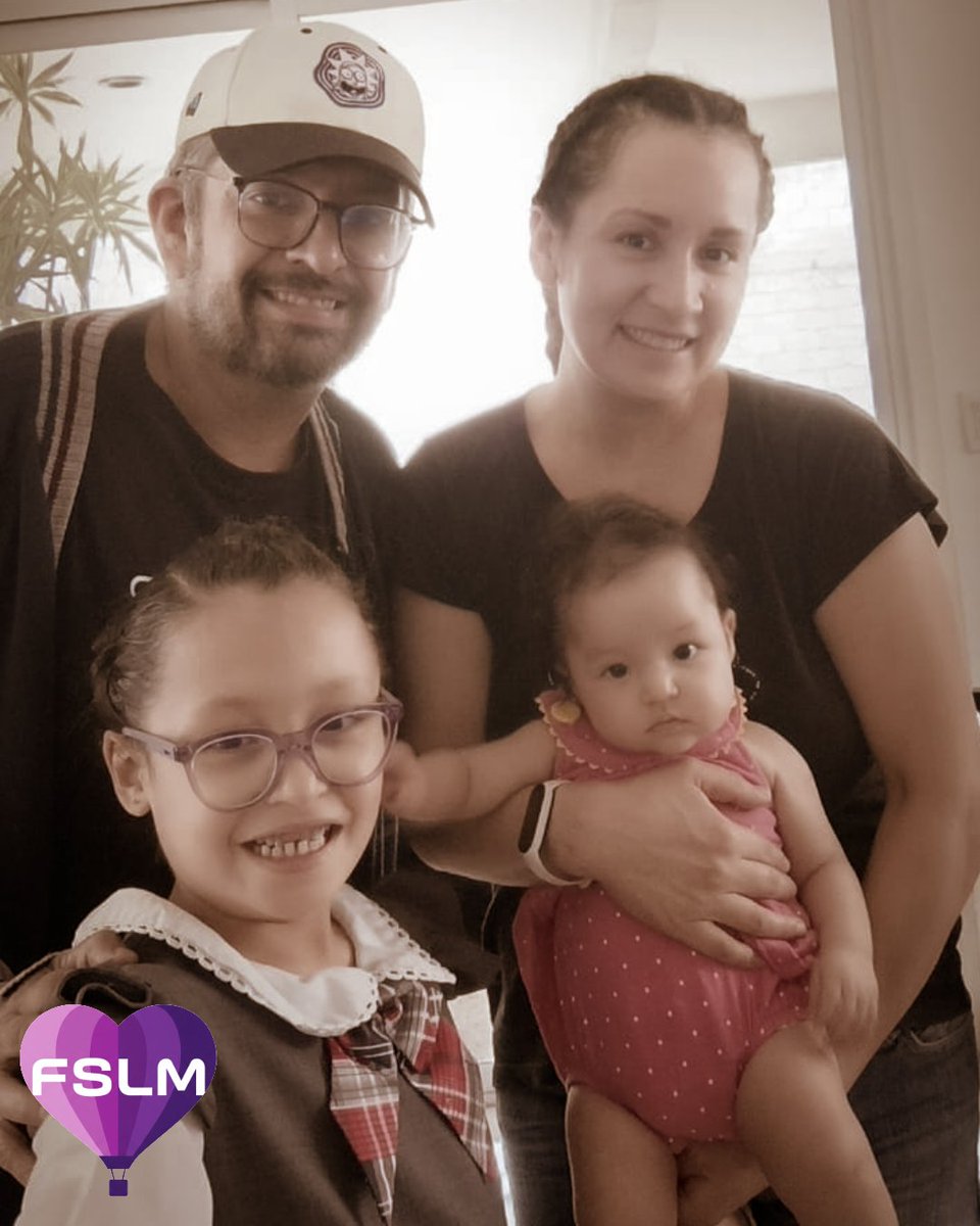 Es un honor y un orgullo ser padre. Mi familia sorda me llena de alegría, y asumo con total responsabilidad el protegerlos y reciprocar el cariño que me brindan. Les deseo a todos un muy feliz Día del Padre. ¡Un abrazo para cada uno!