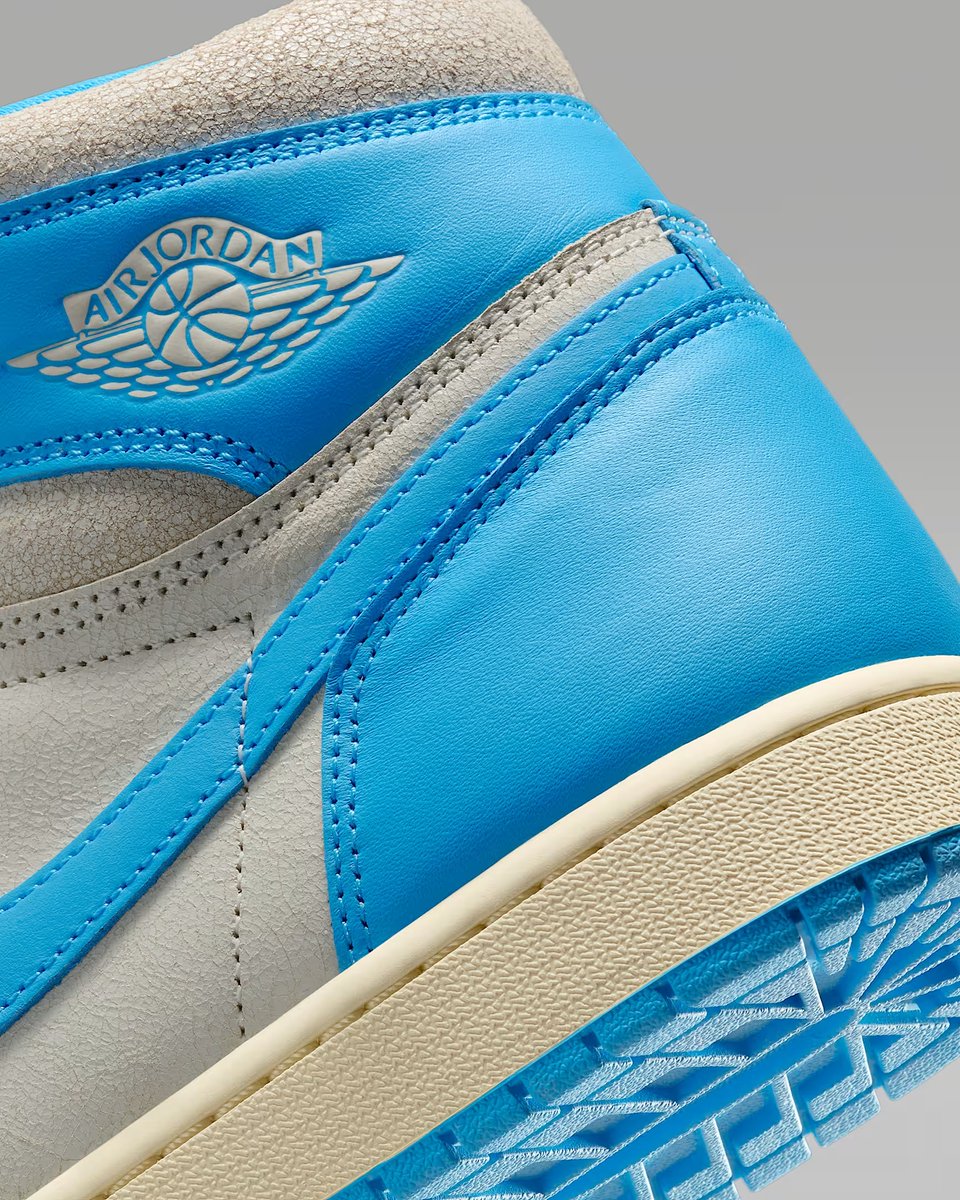 SneakerScouts's tweet image. Air Jordan 1 High OG 'UNC Reimagined' 

Available via @FinishLine |$180| #ad @Jumpman23 

&amp;gt;&amp;gt;&amp;gt; ow.ly/1jyT50W7bjm