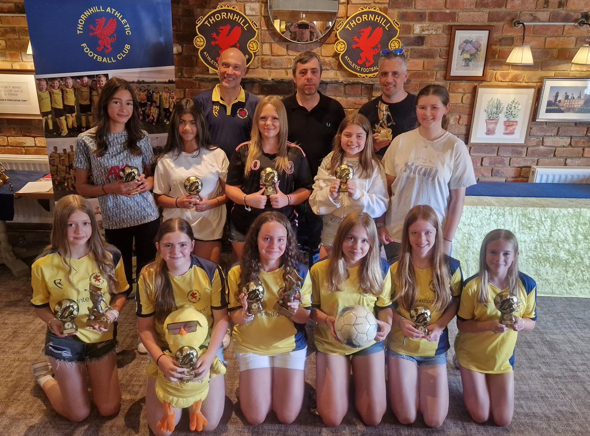 <a href="/ThornhillAthFC/">Thornhill AFC</a> u13 girls yellow 🏆