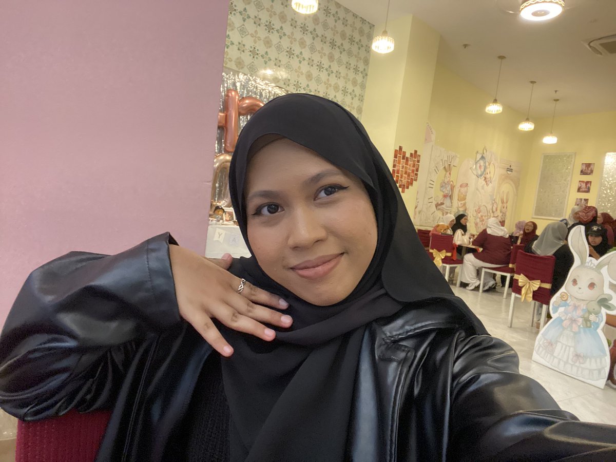 lieya_kd's tweet photo. thank you so much to everyone who came today for Haechan cse #ROCKSTAR25 i’m really happy 🥹🌻 it meant so much to see so many people who love Lee Haechan in one place . i did my best today, and I’ll keep trying to be an even better crew next time! I hope all of you happy 🐻🤎 https://t.co/lX0fvah50l