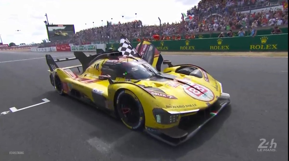 hydrogen_400x's tweet photo. 今年もめちゃくちゃ熱い戦いだった🔥

83号車おめでとう！
正直WECのFerrariはめちゃくちゃ強いです

そしてトヨタ今年は表彰台獲得できなかったけど来年こそは優勝してくれるはず！

#wecjp https://t.co/EBZqs6orHn