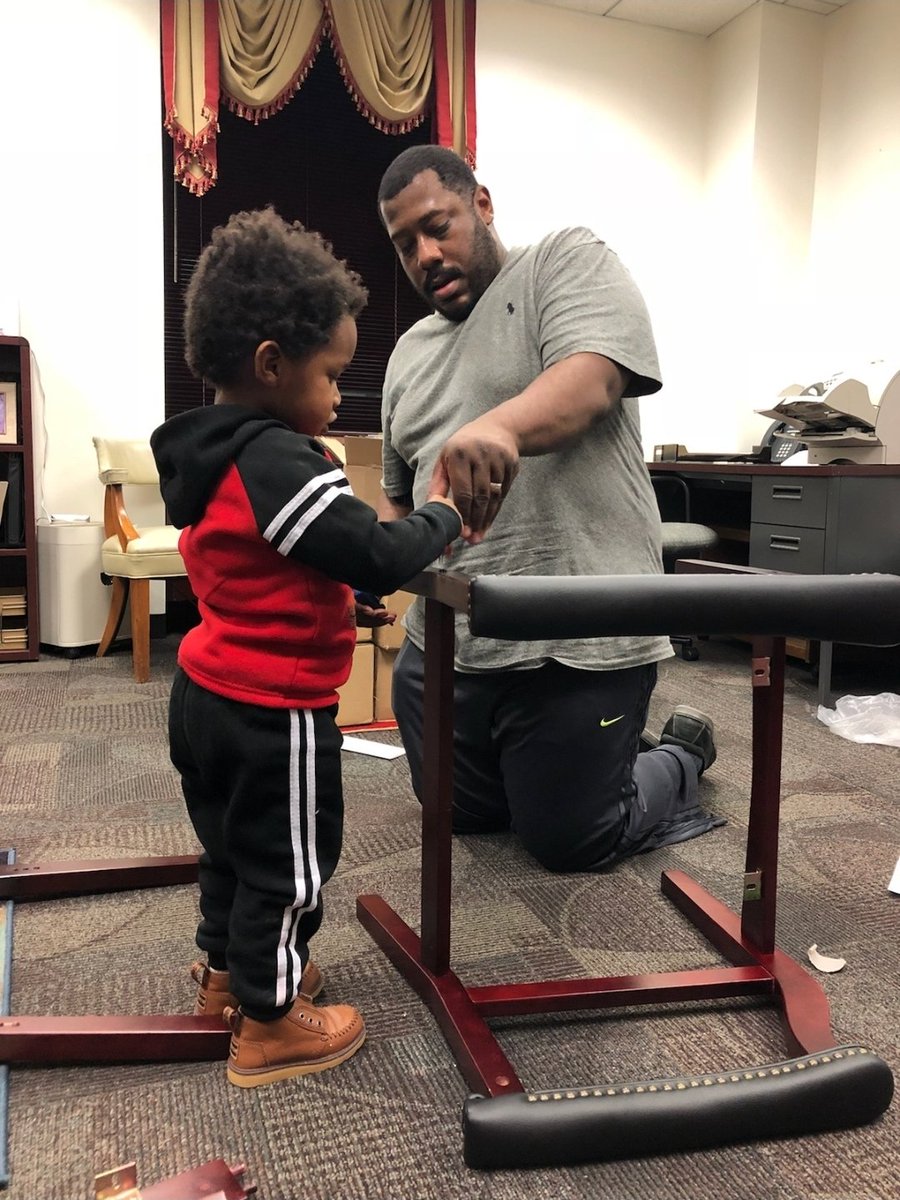 Happy #FathersDay to all the amazing dads and Father figures across the #FightingFifth! 

I'm especially grateful for my husband Leslie—watching him be a role model and best friend to our son Carter has been everything. Your love and support inspire me every day. 💙