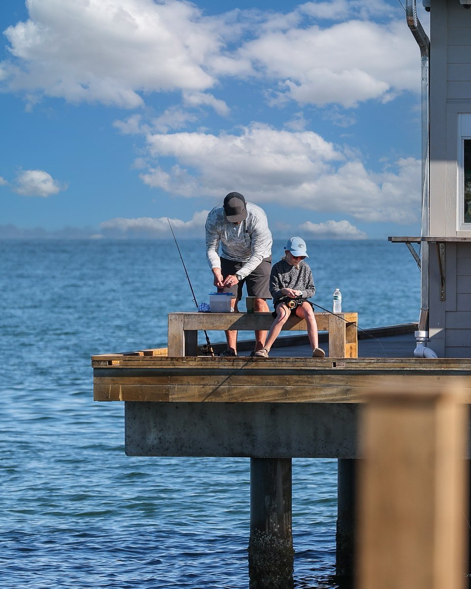 Hooked on quality time 💙 Wishing all the amazing dads a relaxing and joy-filled Father’s Day!

[📸: IG/amichamber]