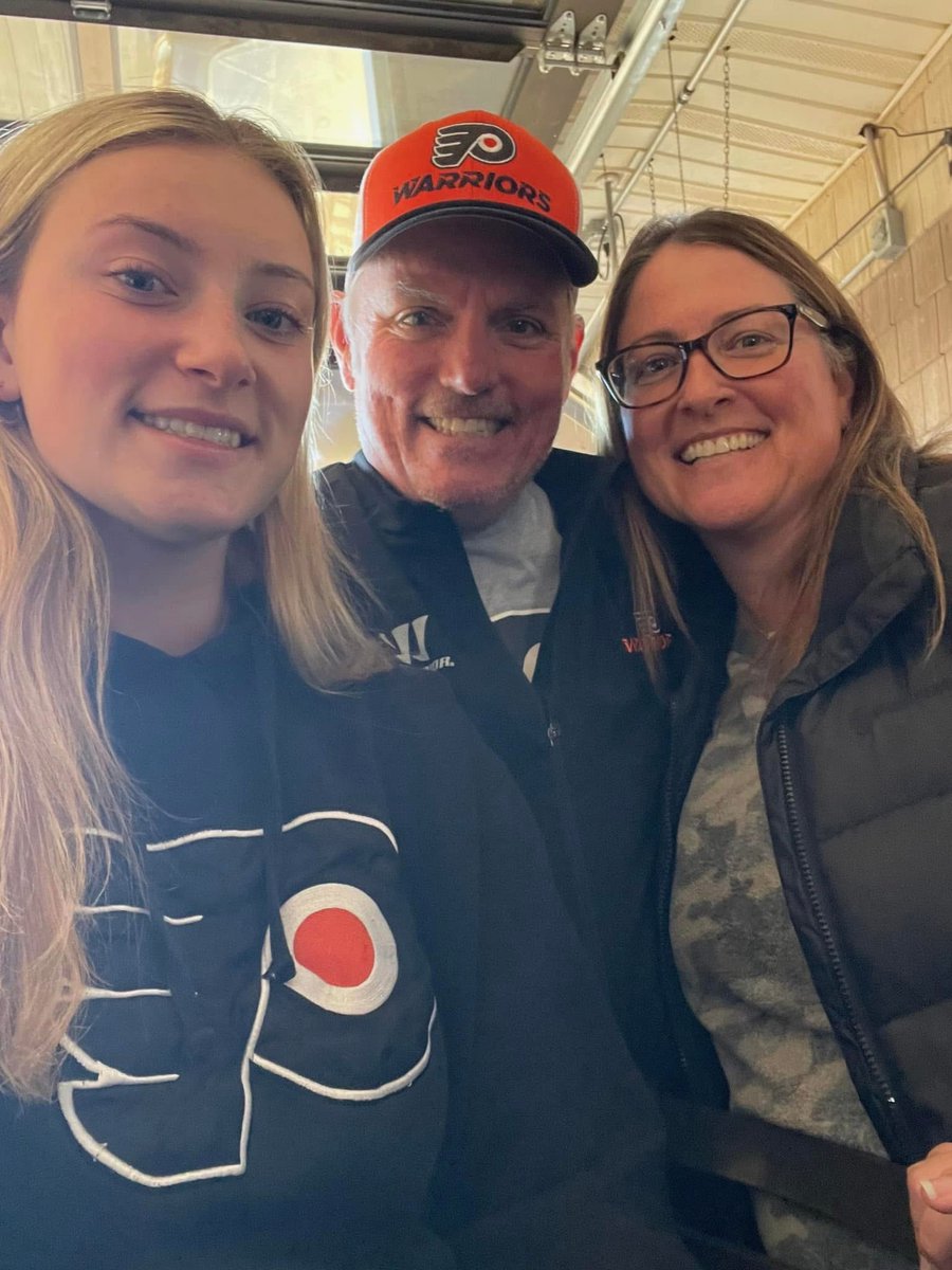FlyersWarriors's tweet image. Happy Fathers Day to all of our incredible dads!! thank you for your guidance, support and love.