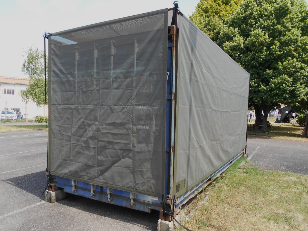 pascalbtr's tweet image. #JPOEMB25 - #LOGOPS - @SCArmees - 1
Filet anti-chaleur pour KC 20' (rations, eau,...)
Remorque soutien section, 30 hommes (RSS)