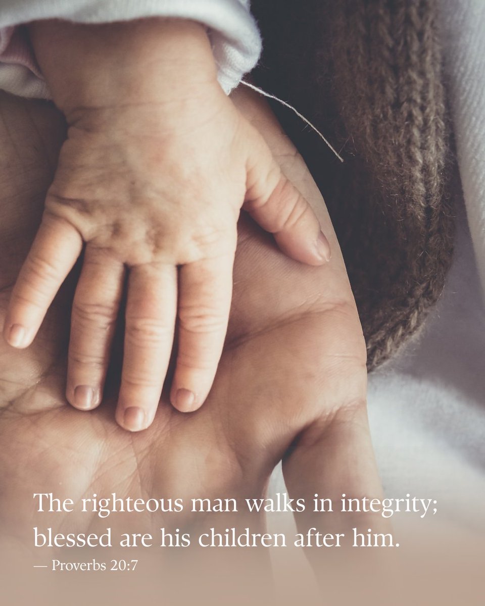 icumobile's tweet image. To the dads who hold tiny hands, wipe away tears, and lift prayers heavenward, your strength shapes generations.

And to every father whose heart softened when they saw their child's first ultrasound, your love changes lives.

#FathersDay #ICUMobile #DadsMatter