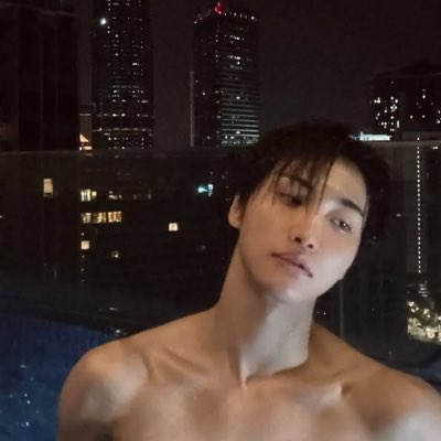 jyyueobi's tweet photo. #NewProfilePic https://t.co/Wr62F147ev