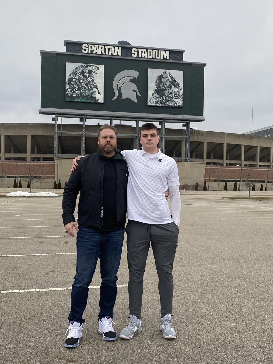 JaxsonWilson4's tweet image. Happy Father’s Day to the man who made me who I am today. I couldn’t have asked for a better dad and role model to have in my life and a true #SD4L! @Twil4484