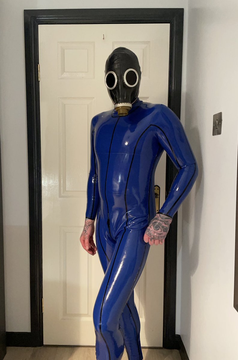 International Day Of Latex! 

#LatexCatsuit 
<a href="/VivishineLatex/">𝕍𝕀𝕍𝕀𝕊ℍ𝕀ℕ𝔼</a>