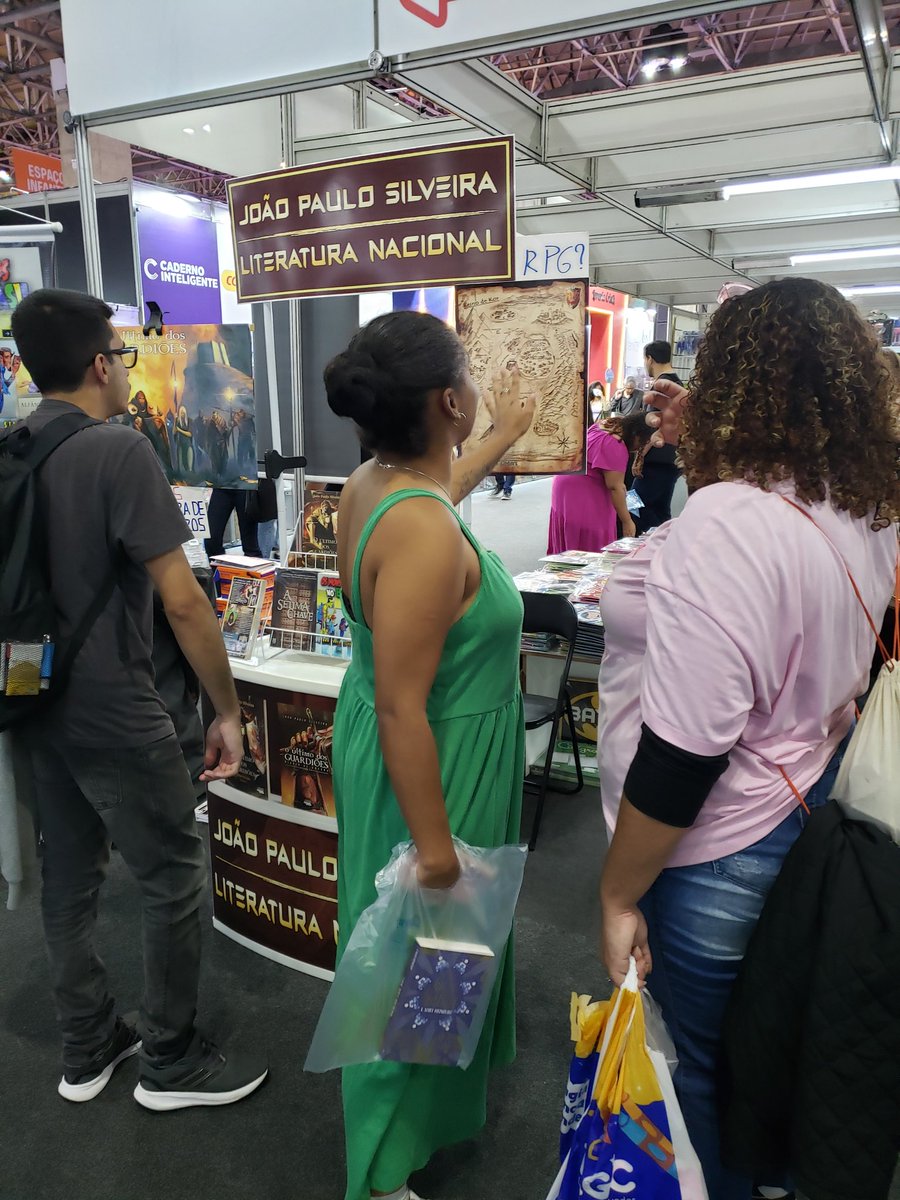 BitJPS's tweet photo. 3° Dia de Bienal!
Muita gente aproveitando as promoções exclusivas da Bienal! 
Vai perder?
Estande E47.

#BienalDoLivroRio #BienalRio #Bienal25 #Literatura #Autores #EncontroComAutores #EventosLiterários #LivrosQueEncantam 
#NovoSeculoEditora #joãopaulosilveira #joaopaulosilveira https://t.co/p47QoRXRB9