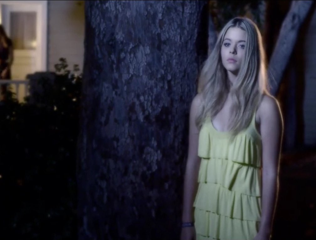She went on a blackmail world tour that night with a forever 21 yellow top and a dream.