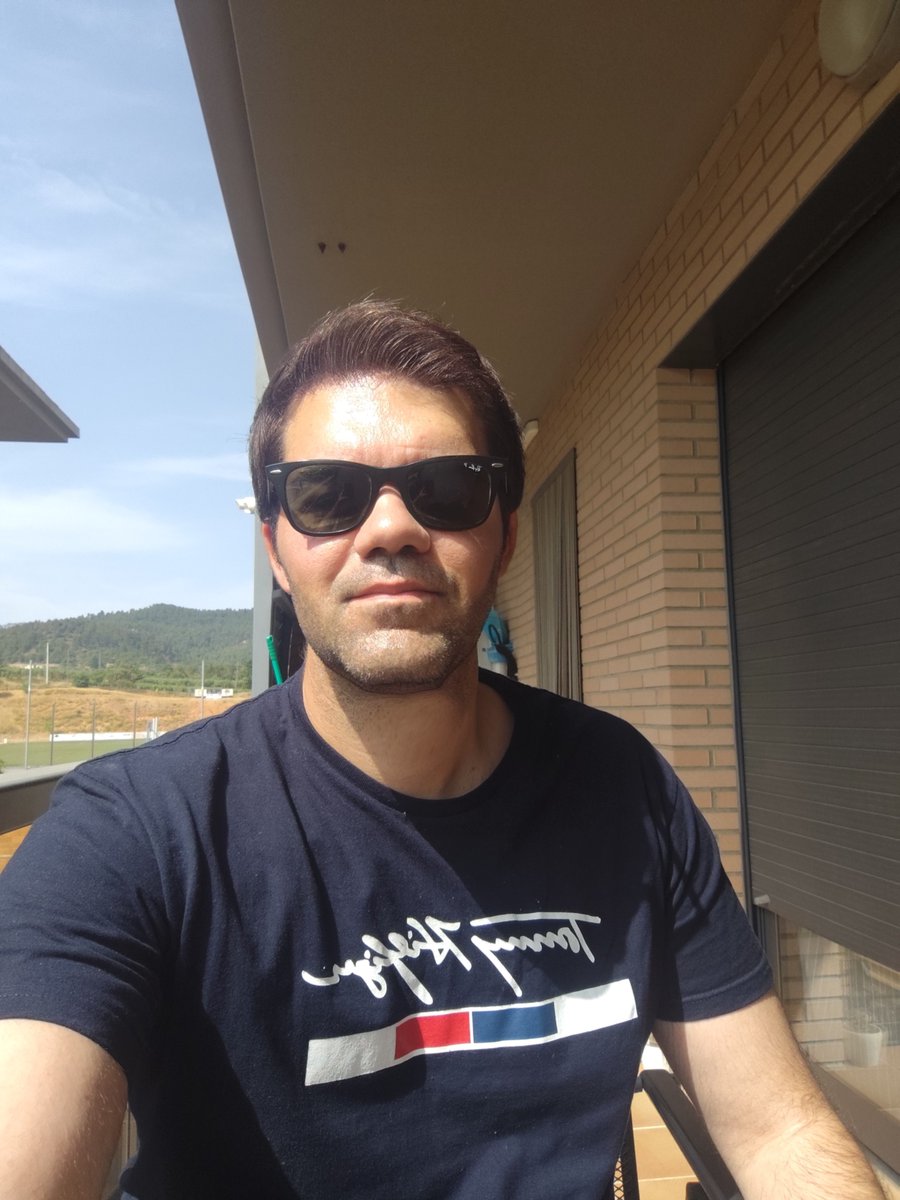 Benito Torrecillas (@bentorbae) on Twitter photo Domingo de recargar pilas. Domingo de recargar pilas.