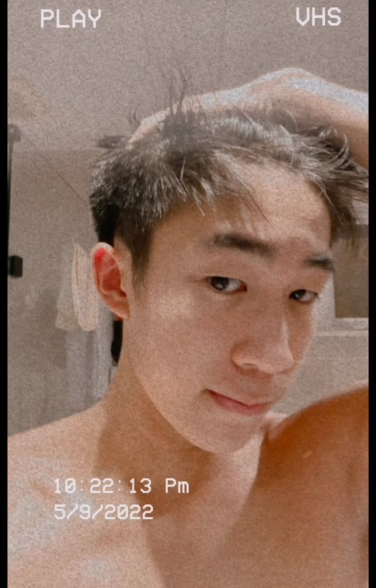 wll438's tweet photo. 應該就係太緊火，所以無法專心溫書🫦 https://t.co/5O2B4DB7I0