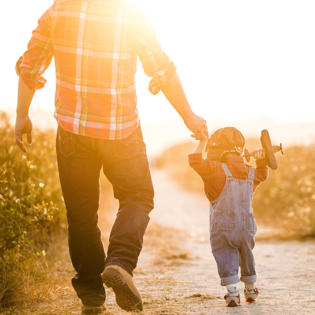 dmctools's tweet image. From toy planes to the real thing, every aviation journey starts with a spark of inspiration.
Happy Father’s Day to the dads who build dreams, one moment at a time. ✈️
#fathersday #dmctools