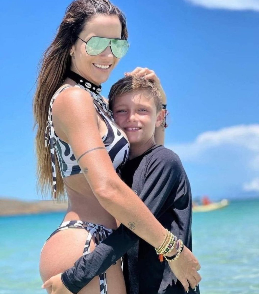 diliciousssss's tweet photo. Feliz día del padre a las mujeres que como yo, que sin ayuda de una cosa irresponsable y mentirosa sacamos adelante a nuestros hijos con amor y altos valores. Felicidades para nosotras!! 🥳🥳🎉 https://t.co/EDaKmDPhdV