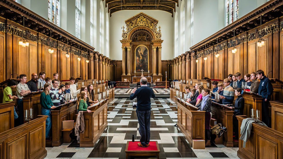 The Choir of Trinity College Cambridge (@trincollchoir) on Twitter photo 🔴Tonight's #Livestream from <a href="/TrinCollCam/">Trinity College</a>
📺Watch at: buff.ly/4c0sVfG
6.15pm - Choral Evensong - Canticles: Howells (Gloucester Service) | Anthem: Parry (Blest pair of Sirens)
🏵️ 🔴Tonight's #Livestream from <a href="/TrinCollCam/">Trinity College</a>
📺Watch at: buff.ly/4c0sVfG
6.15pm - Choral Evensong - Canticles: Howells (Gloucester Service) | Anthem: Parry (Blest pair of Sirens)
🏵️