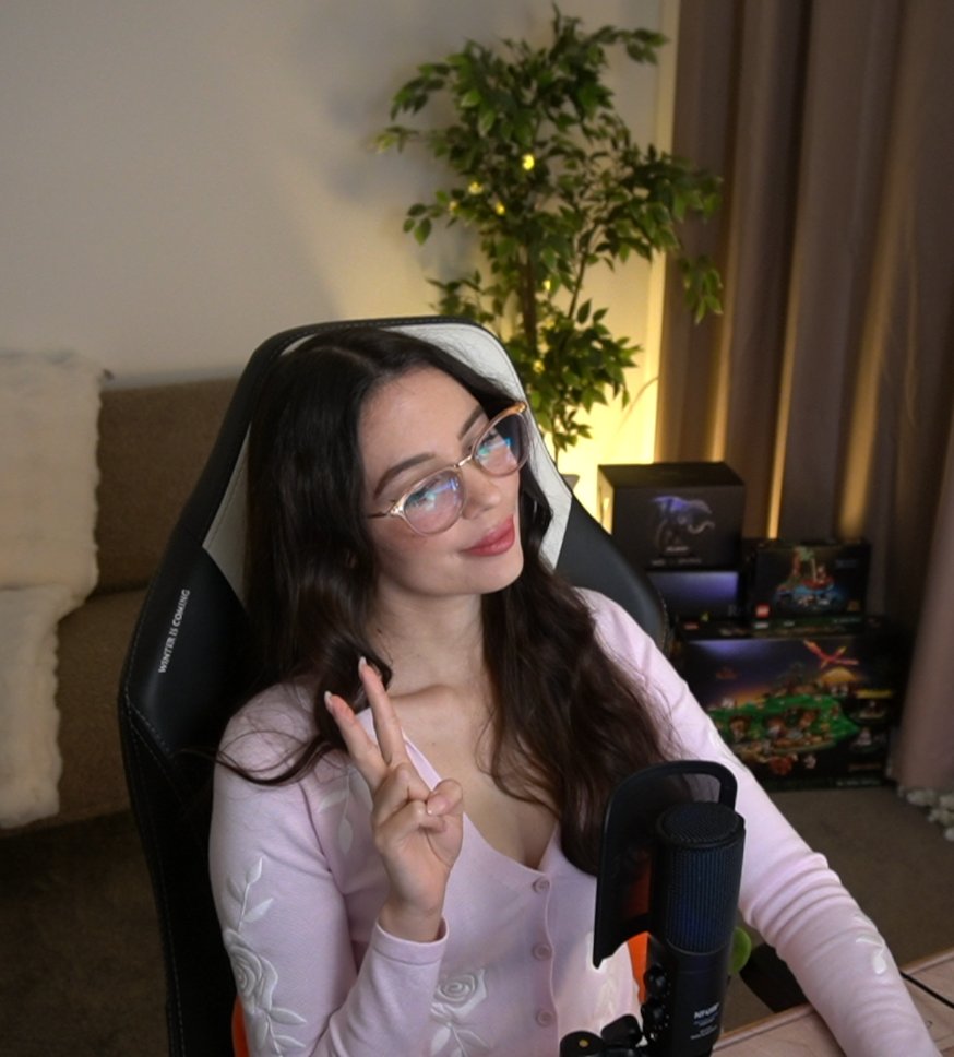 That's right. I keep my Lego in the box.