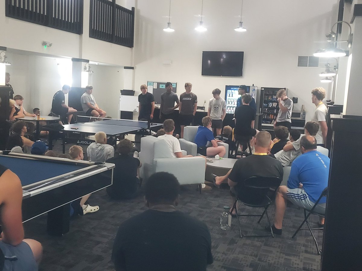 HHSSpartansFB's tweet image. Team Camp. Team Bonding. Team Building. Great job, Spartans!
@TrineThunderFB