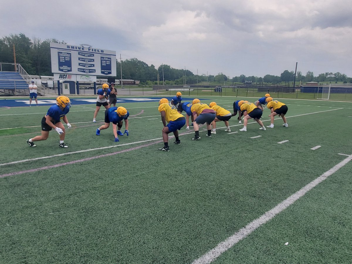 HHSSpartansFB's tweet image. Team Camp. Team Bonding. Team Building. Great job, Spartans!
@TrineThunderFB