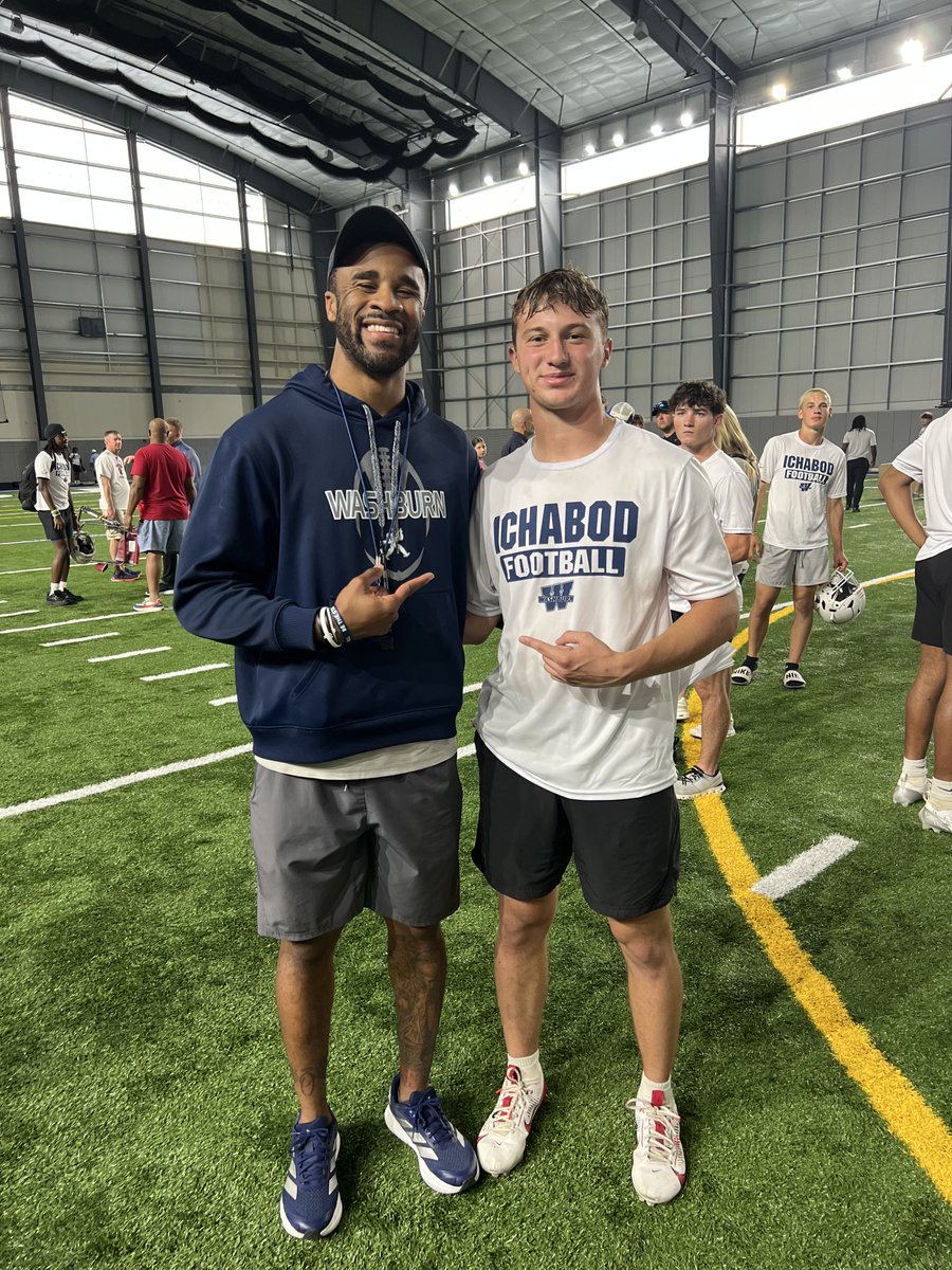 TJ Mills (@tjmillss) on Twitter photo Had a great time at Washburn this past Thursday! Loved the facilities and got some great reps in. Unfortunately, no film as <a href="/hare_peyton/">Peyton Hare</a> and I were on our own. Big thanks to <a href="/BenjaminDoole/">Coach Doole</a> for the invite and <a href="/CoachNellyV/">Nelly Vazquez</a> for the insight!! Had a great time at Washburn this past Thursday! Loved the facilities and got some great reps in. Unfortunately, no film as <a href="/hare_peyton/">Peyton Hare</a> and I were on our own. Big thanks to <a href="/BenjaminDoole/">Coach Doole</a> for the invite and <a href="/CoachNellyV/">Nelly Vazquez</a> for the insight!!