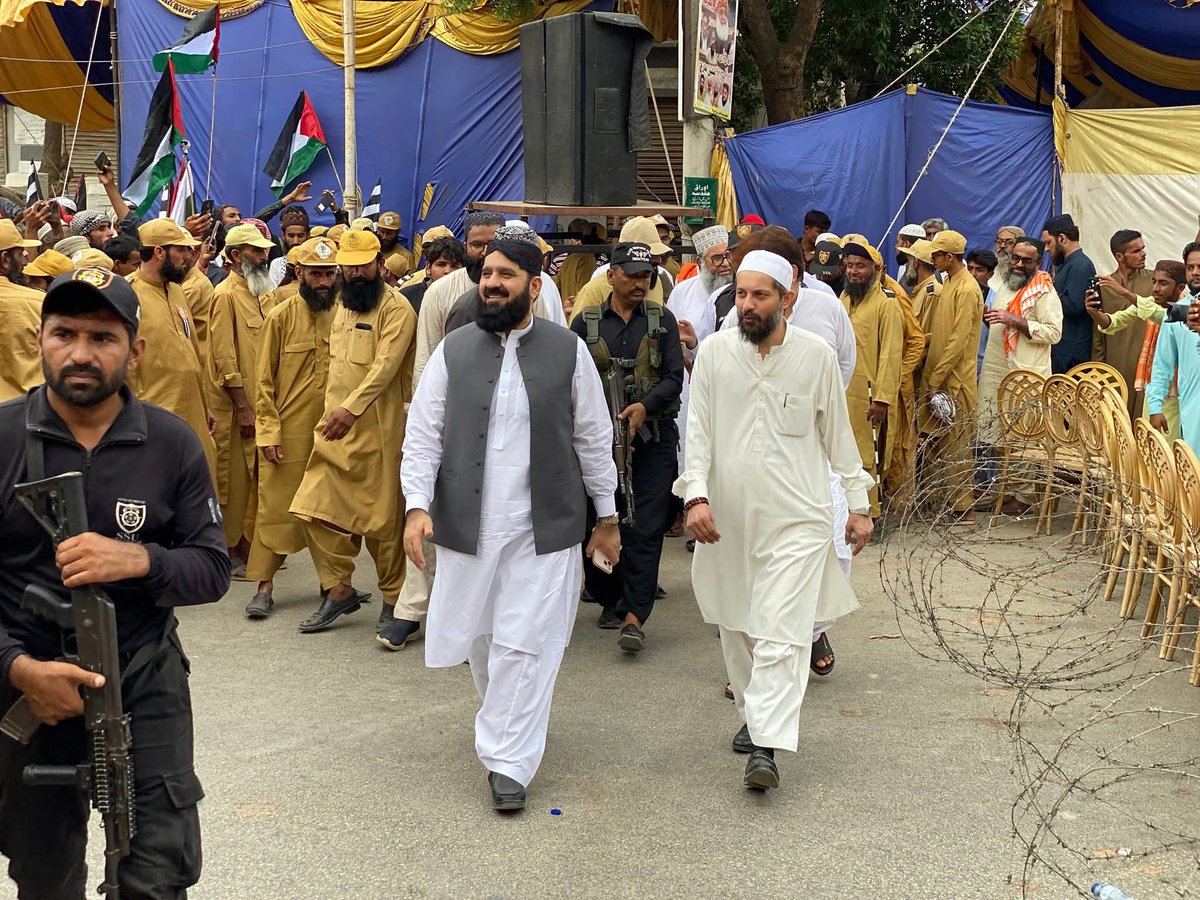 Sadaqat Khan tweet media