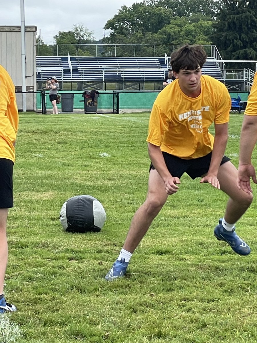 GavinConstan05's tweet image. Had a great time yesterday at the @KentStFootball mega camp. Thanks for helping to make me better and thanks to all of the coaches that I had the chance to meet.@CoachPeluso_ @CoachT_Ham @CoachMCochran
@LakeCoachD