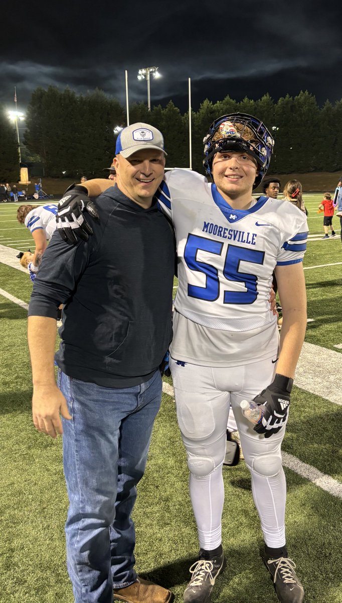 MasonHolt27's tweet image. Happy Fathers Day to all the Fathers in my life. Grandpa Steve, Grandpa Kent, Coaches, Family Friends and especially my Dad whos my biggest fan!!

Love ya Pops!!