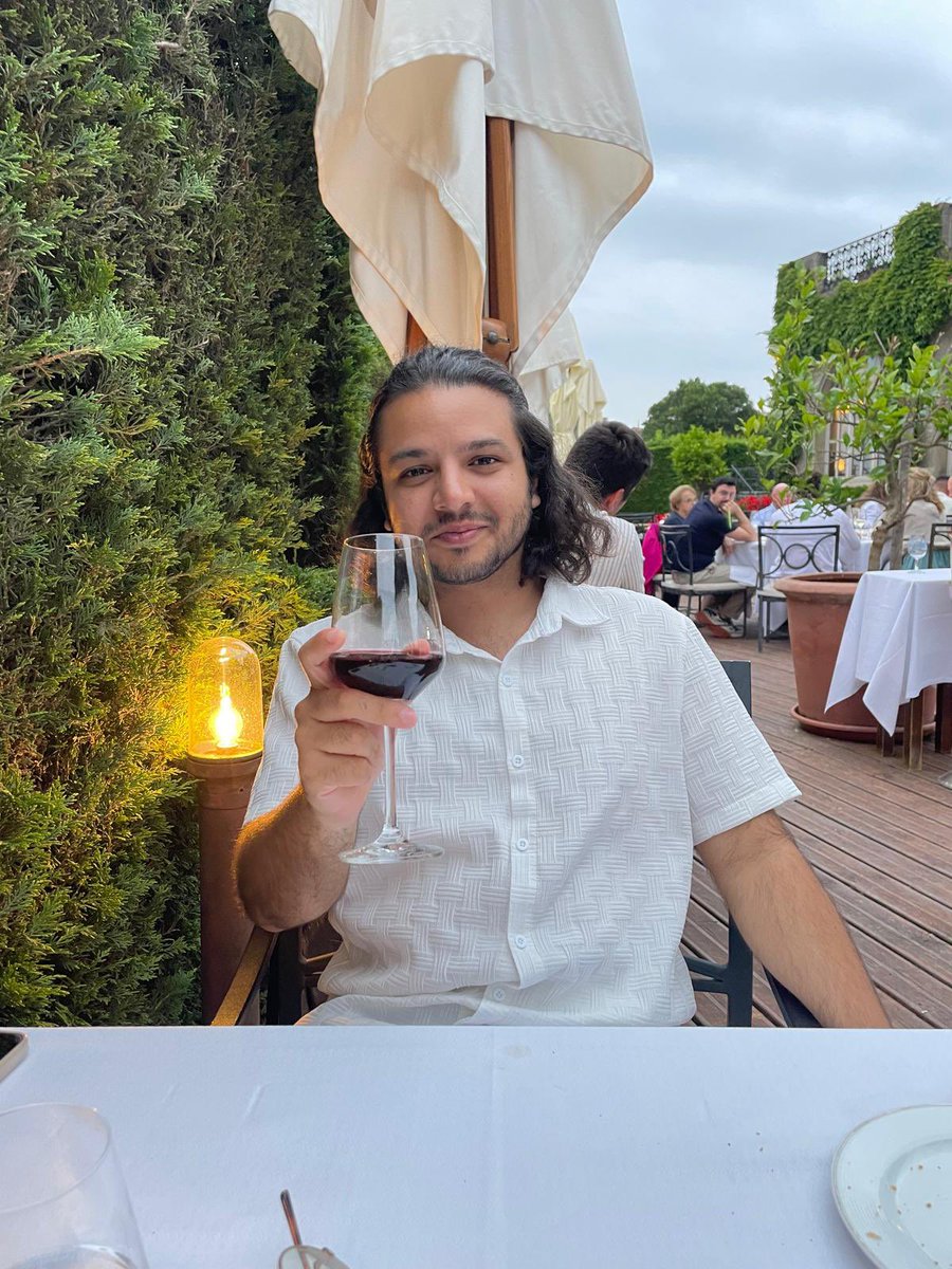 육 NekzioH tweet media