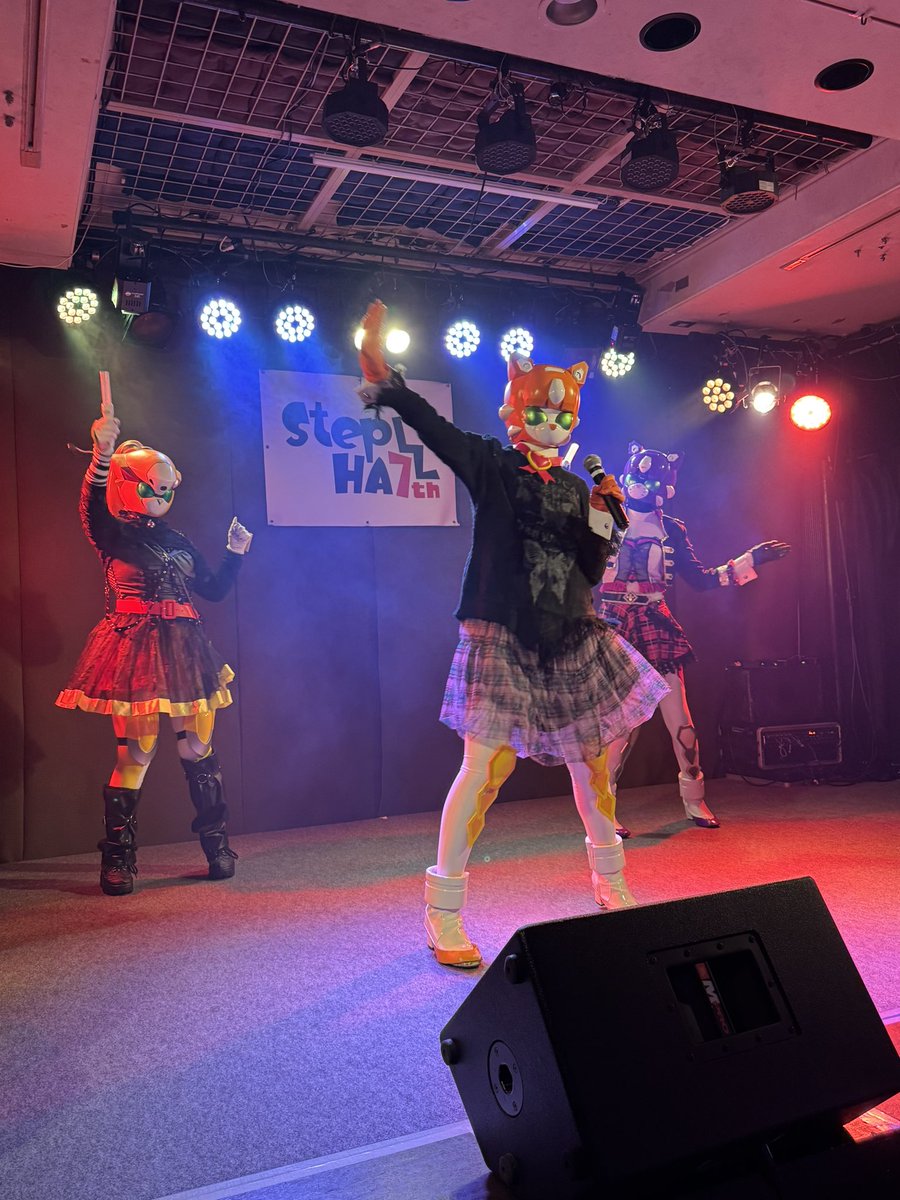 ゲスト参戦のアイラTNちゃん
得意の地学クイズはめっちゃ難しかったです…また勉強しておきます
オリジナルソングもとても良かったです‼️

また関西に来てくださいね！

#ロックに爆誕ソネット12周年
#アイラTN