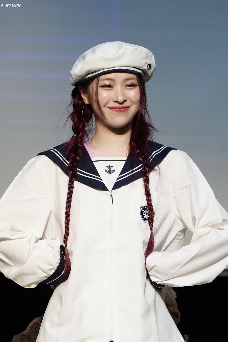 250615

 #ITZY #RYUJIN  
 #류진 #있지