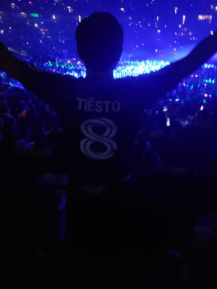 ricfflorencia's tweet photo. @tiesto thank you! https://t.co/oS3SNTRgQd