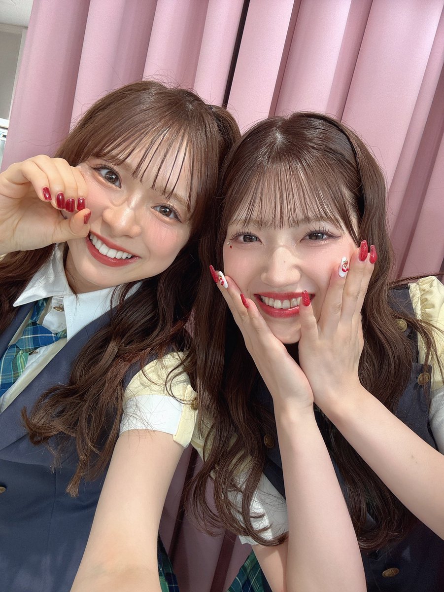 村山彩希卒コンガチャ 2ショットアクスタ 倉野尾成美 倉野尾成美 on X: 