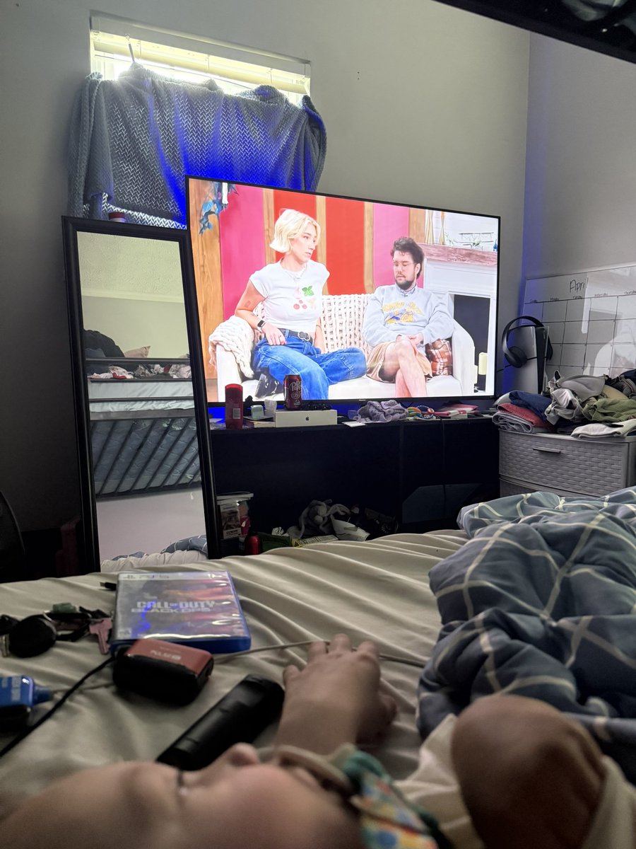 hayleybaize_'s tweet photo. happy father’s day i guess @Co_Mill @supershayne @Spennser https://t.co/h5PJWhMNtO