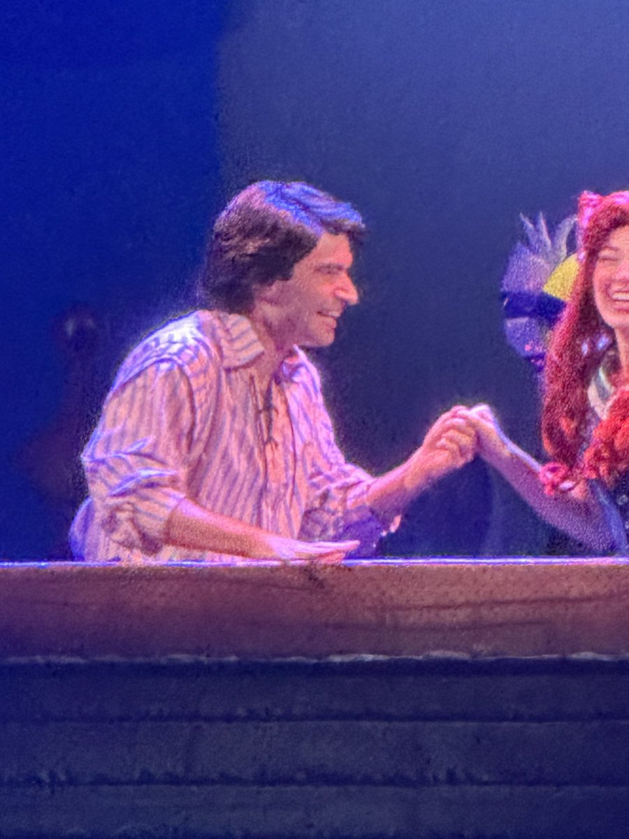 OrlPerspective's tweet photo. #CarlosSainz look alike as Prince Eric at #WaltDisneyWorld #f1 #disneyworld #williamsf1 #Formula1 https://t.co/iDwxakDEis