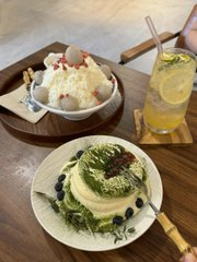 Passion_ac0's tweet photo. There is really no shortage of beautiful afternoon tea in New York 💐 https://t.co/75XUkh2hpO
