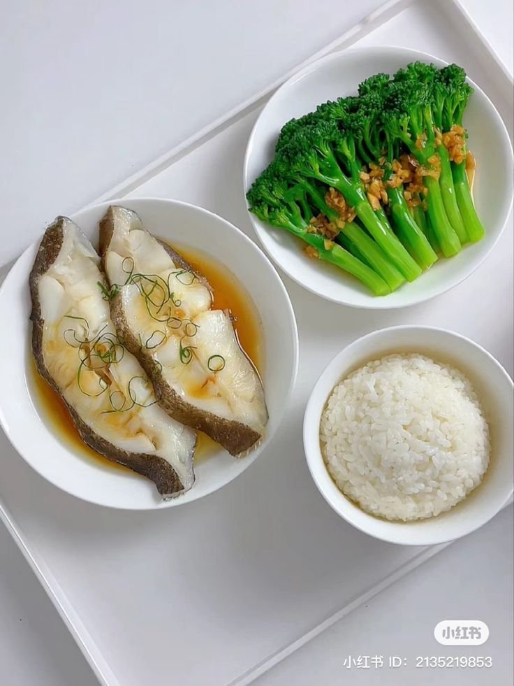 f00dyyy's tweet image. Steamed fish with garlic soy sauce, perfectly tender broccoli, and fluffy white rice. A taste of home, simple and satisfying. 😋

#homecookedmeal #food #cuisine #seafood #fish #recipe #vegetable #healthyrecipe #foodiebeauty #foodie #photo #photography