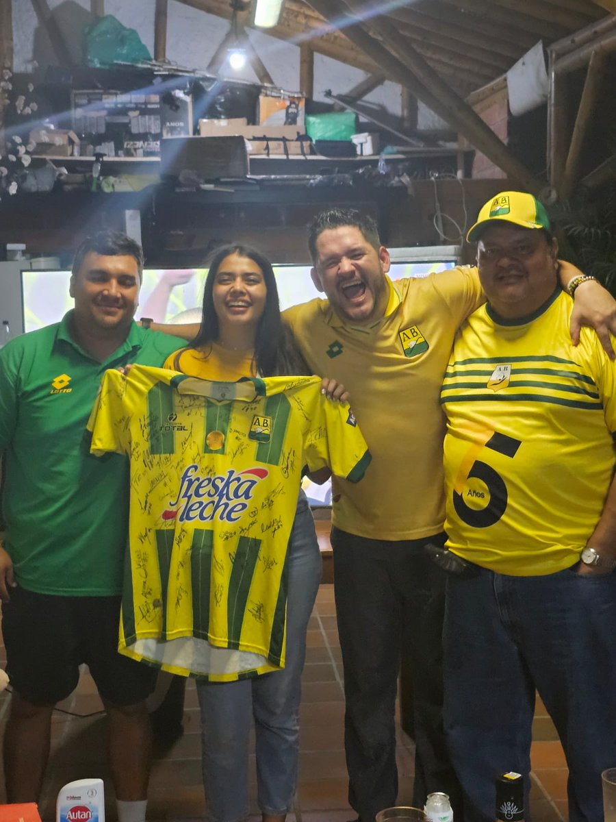 Mao_Rueda's tweet photo. @vanguardiacom @juanortegaph #YoEstaba en casa de un tío en Floridablanca, la familia reunida https://t.co/7oA25SRAxb