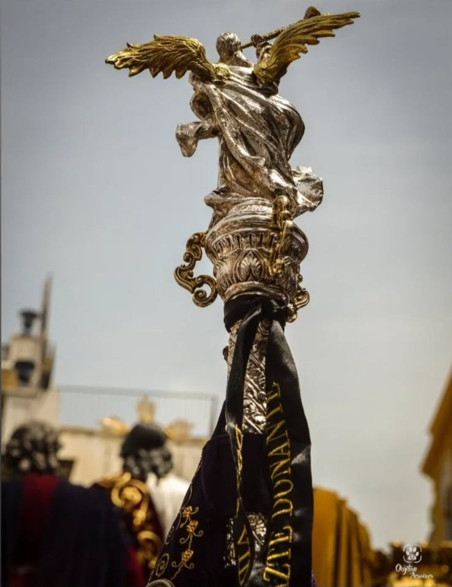 Mañana de juncia , romero,... y <a href="/lascigarreras/">Las Cigarreras</a> .
#SuenaCigarreras